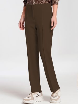 Pantalón Zass marrón OKY COKY