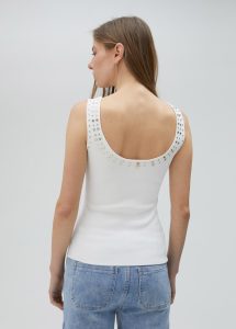 Top de punto con strass en cuello blanco LOLA CASADEMUNT