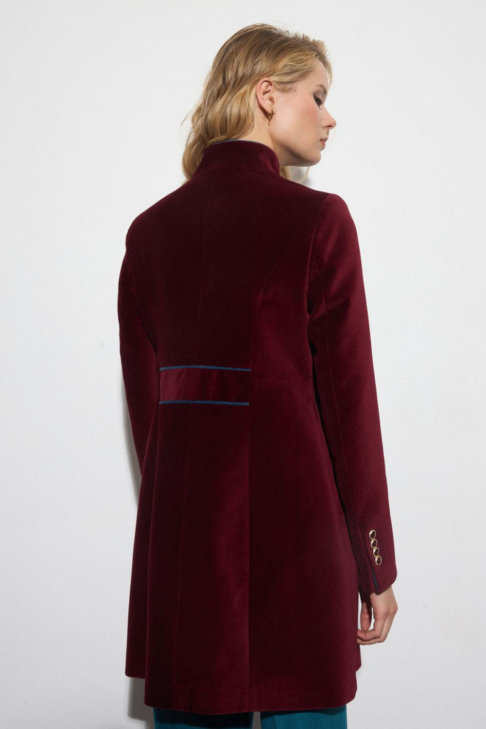 Americana Carcesa Petroleo TINTA Y BARILOCHE