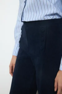 Pantalón Yoselín Azul Marino TINTA Y BARILOCHE