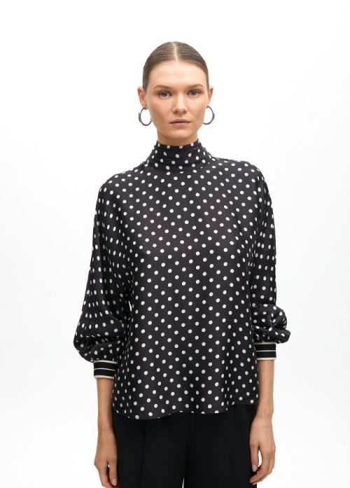 Blusa cuello perkins topos LOLA CASADEMUNT