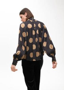 Camisa detalles manga abullonada topos LOLA CASADEMUNT