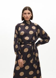 Vestido abullonado cuello alto topos LOLA CASADEMUNT