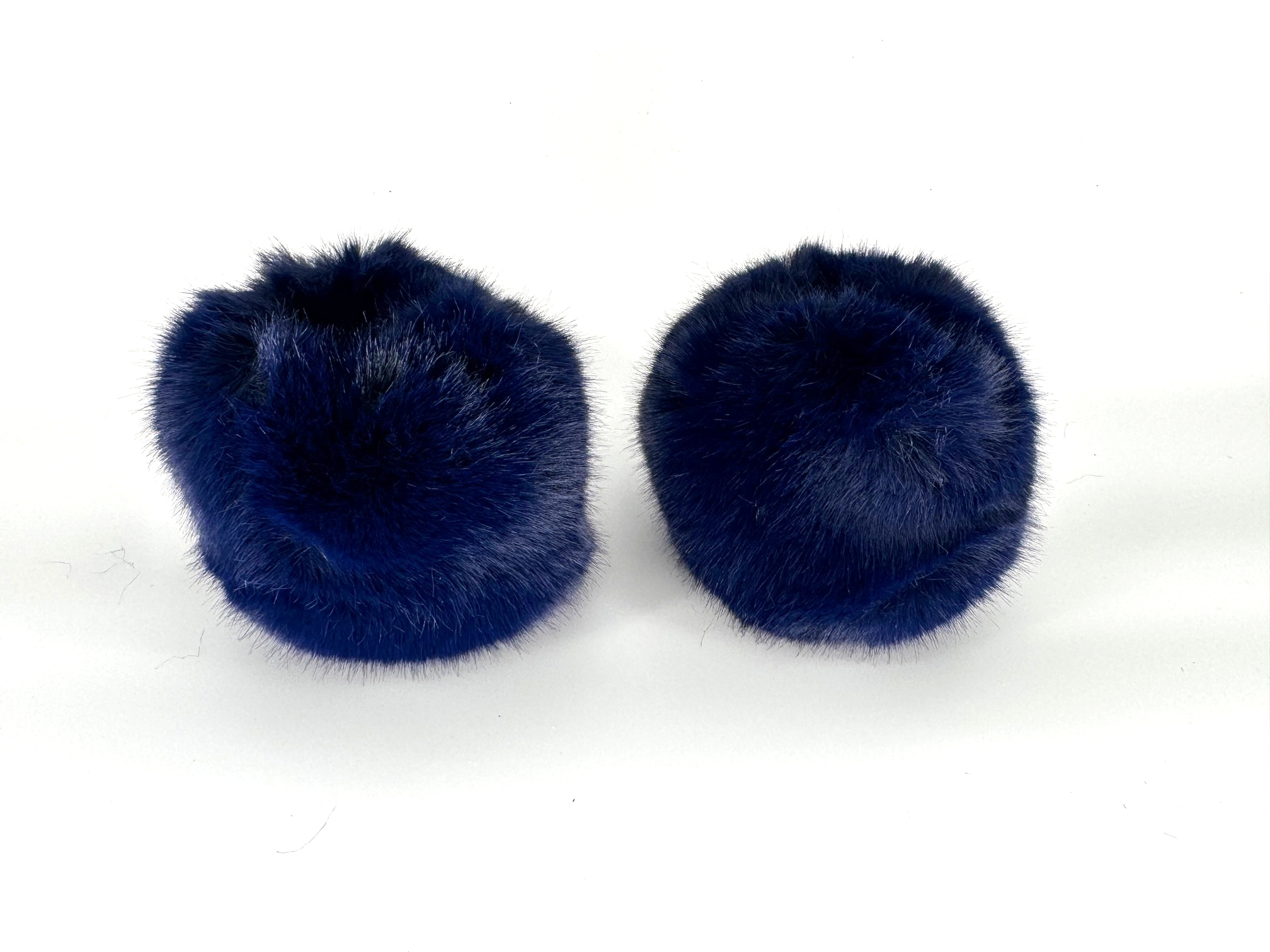 Puños Furry PISONERO