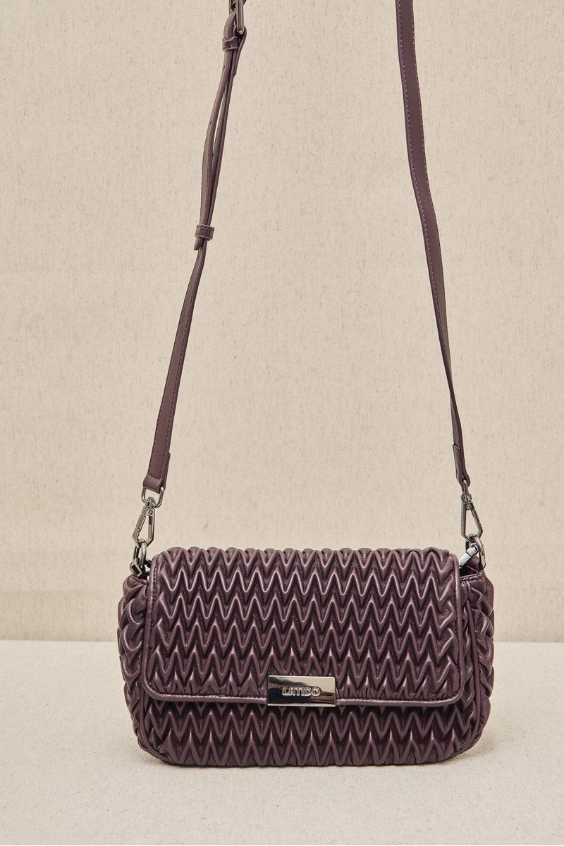 Bolso plisado con solapa LATIDO