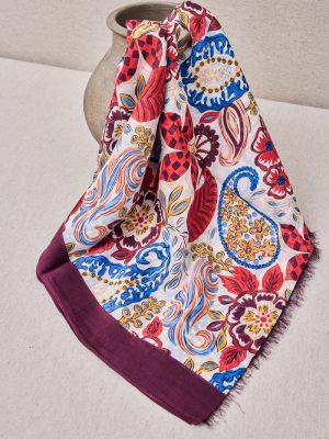 Foular estampado floral burdeos LATIDO