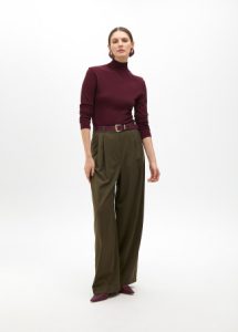 Jersey cuello alto burdeos LOLA CASADEMUNT