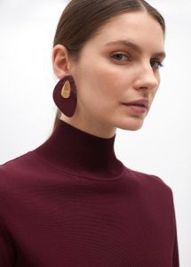 Jersey cuello alto burdeos LOLA CASADEMUNT