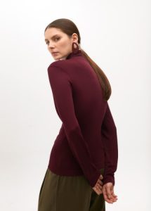 Jersey cuello alto burdeos LOLA CASADEMUNT