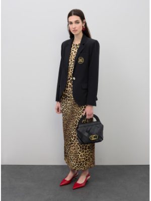 Americana entallada bolsillos con solapa LOLA CASADEMUNT