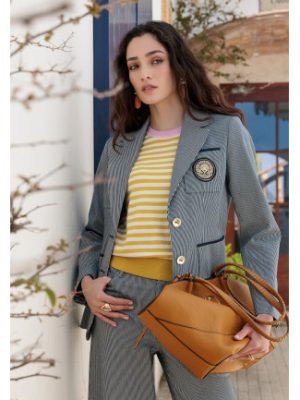 CHAQUETAS Y CHALECOS