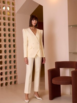 Conjunto de chaqueta con hombreras CARLA RUIZ