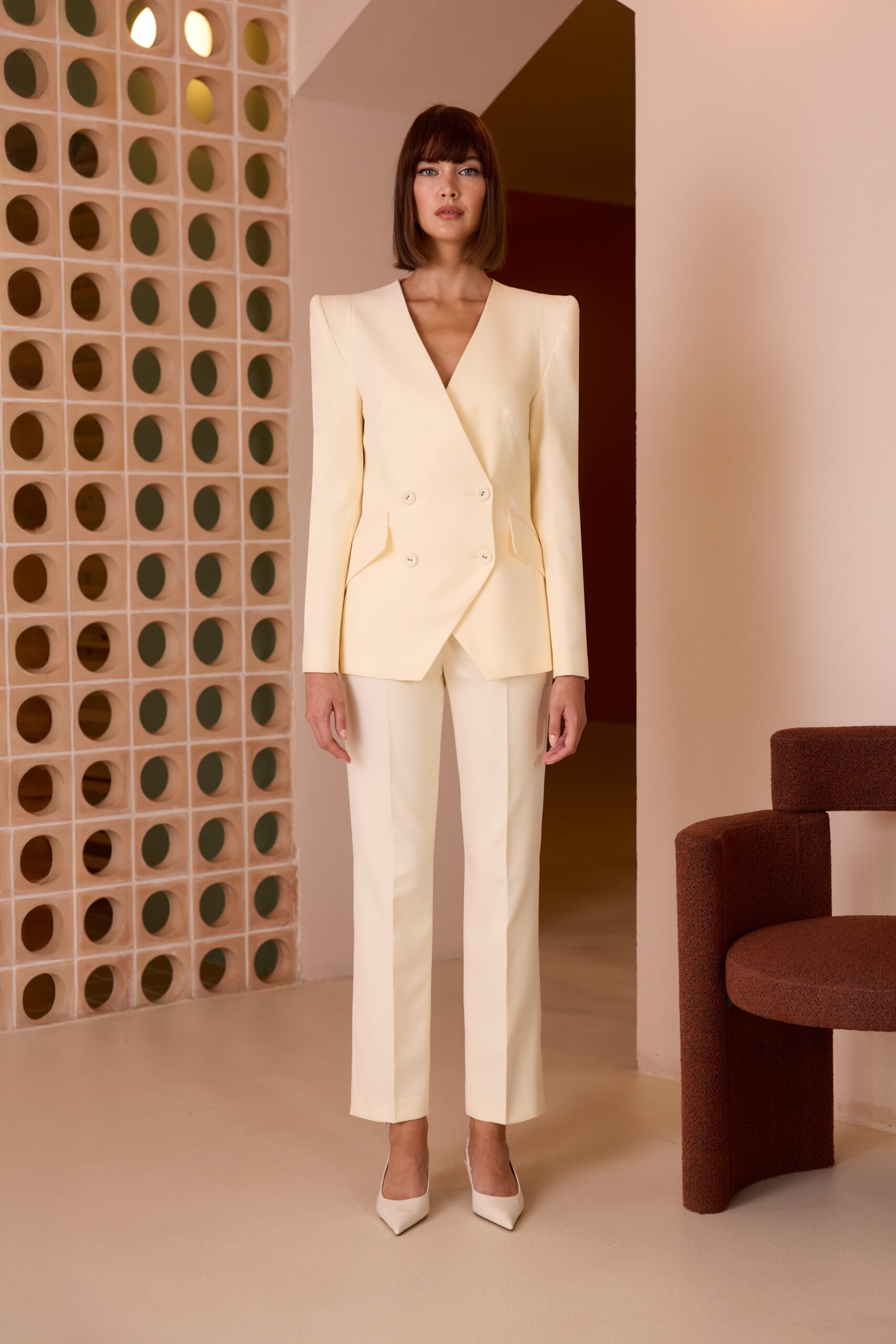 Conjunto de chaqueta con hombreras CARLA RUIZ