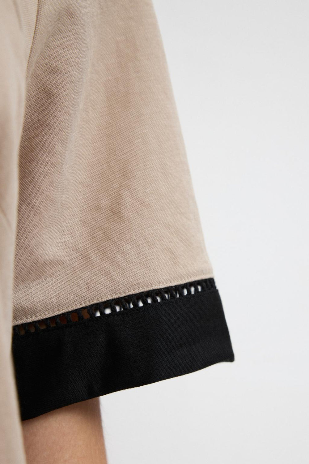 51% viscosa 49% poliamida