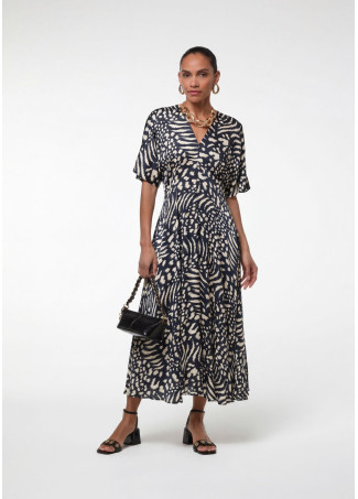 Vestido estampado con escote pico