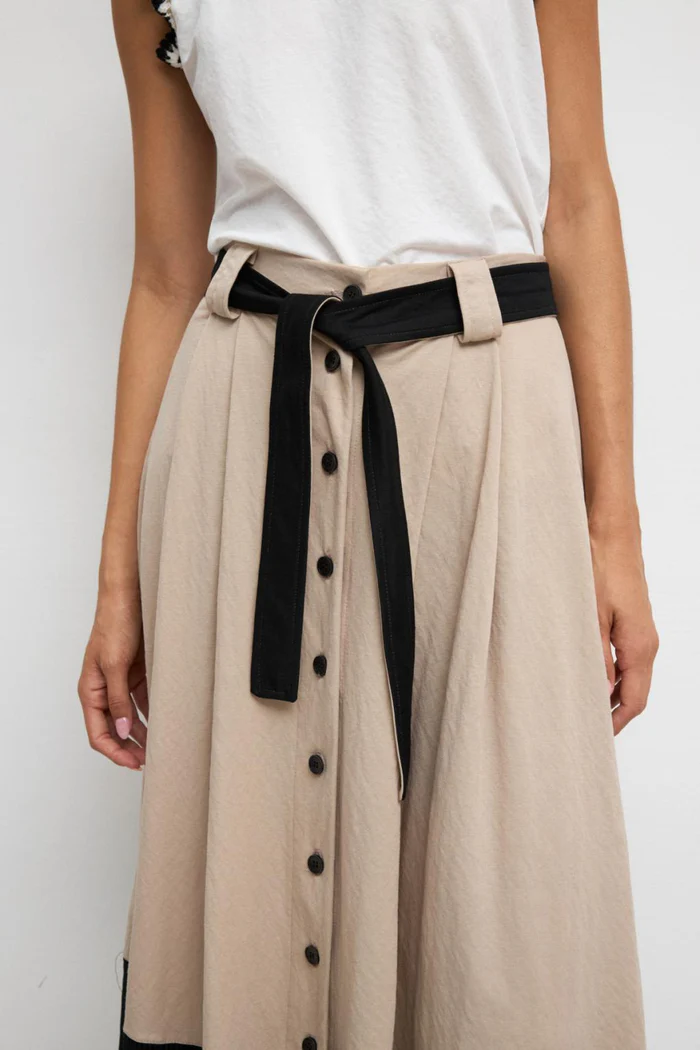 Falda Casandra Beige TINTA Y BARILOCHE