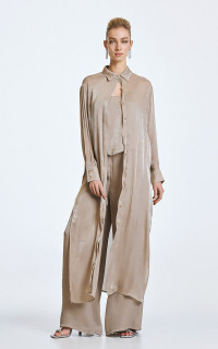 Camisa larga con aspecto brillante ACCESS