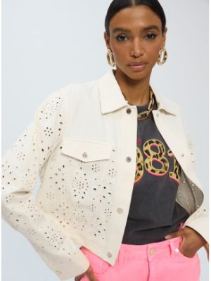 Chaqueta tejana blanca con bordado inglés LOLA CASADEMUNT