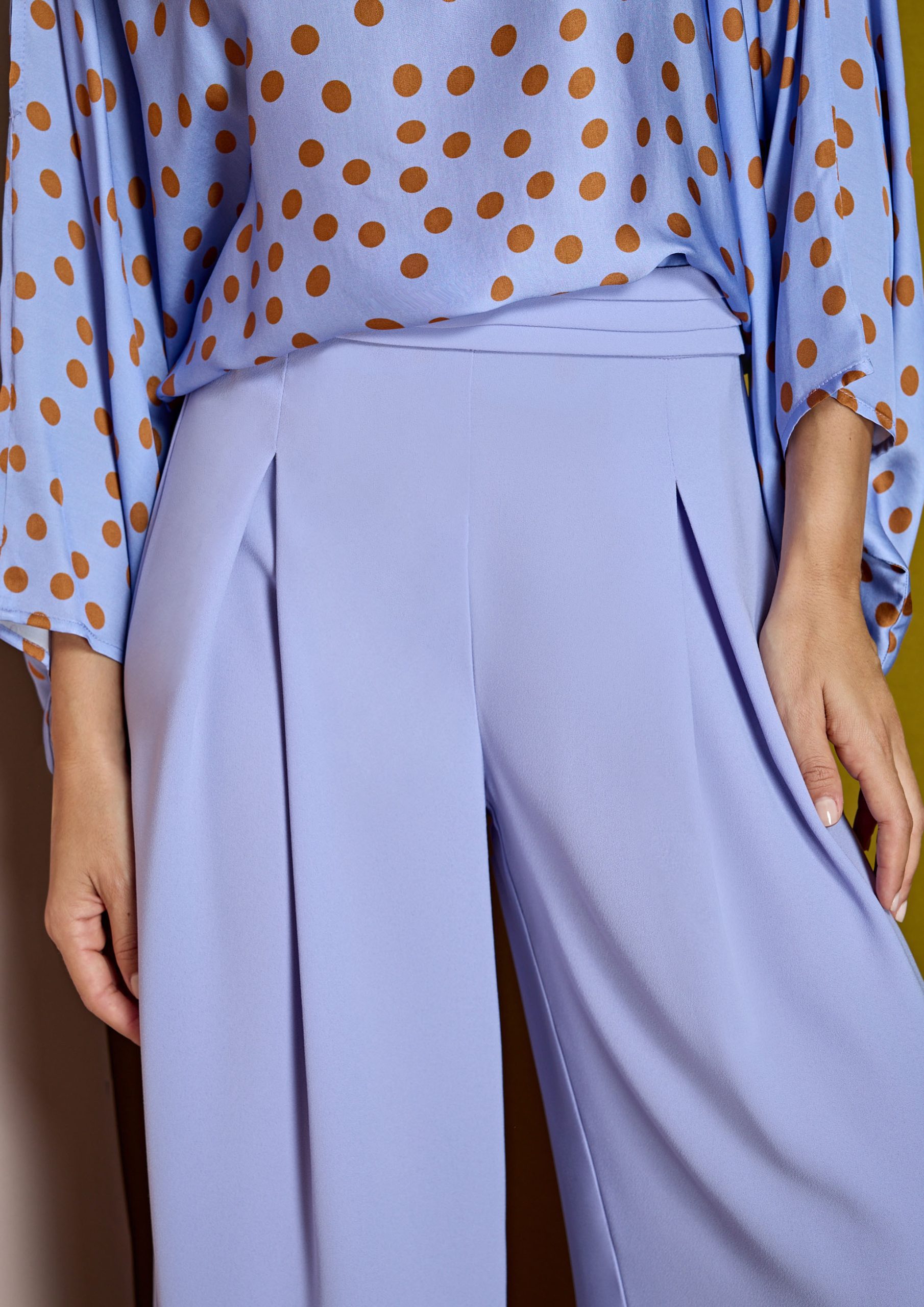 Pantalón de vestir malva pliegues ALBA CONDE