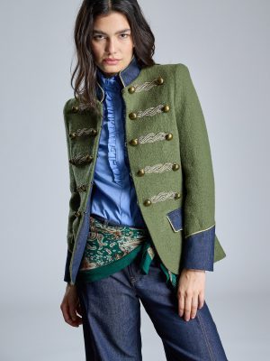CHAQUETAS Y CHALECOS