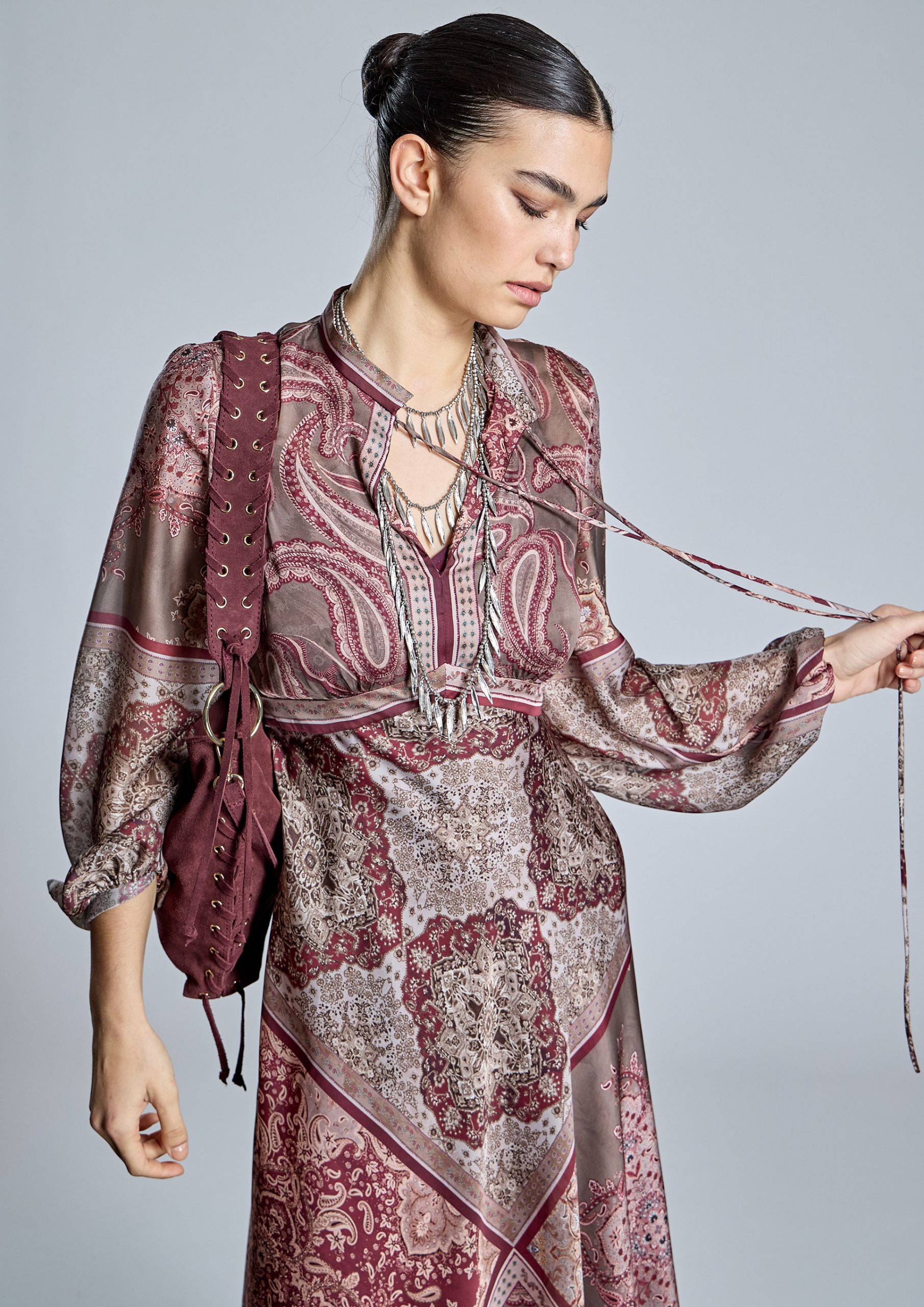 Vestido estampado cachemires burdeos ALBA CONDE