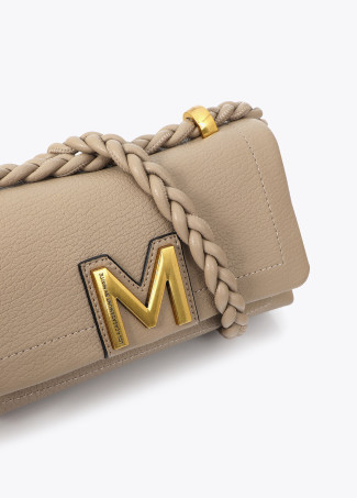 Bandolera con solapa asa larga trenzada beige LOLA CASADEMUNT