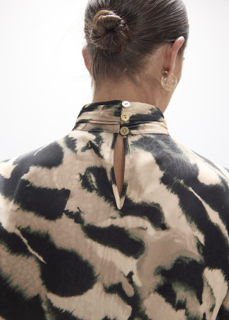 Blusa print marmol LOLA CASADEMUNT