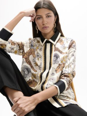 CAMISAS Y BLUSAS