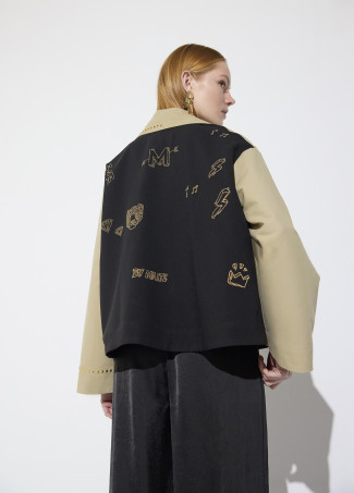Trench corto bicolor con tachas LOLA CASADEMUNT