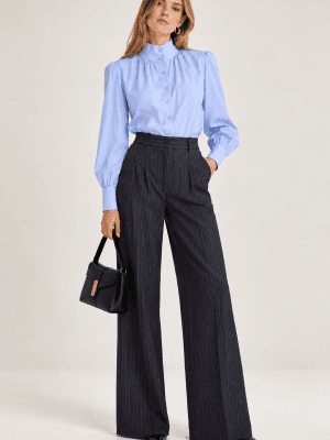Camisa celeste cuello alto VICOLO